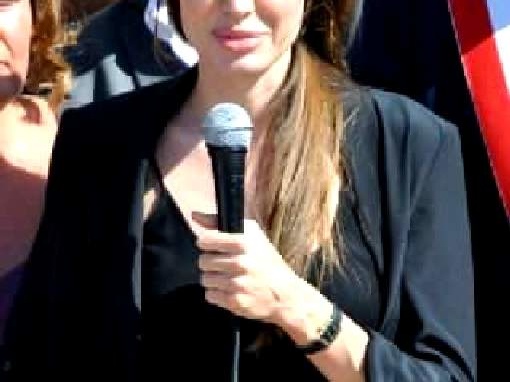 Angelina Jolie c